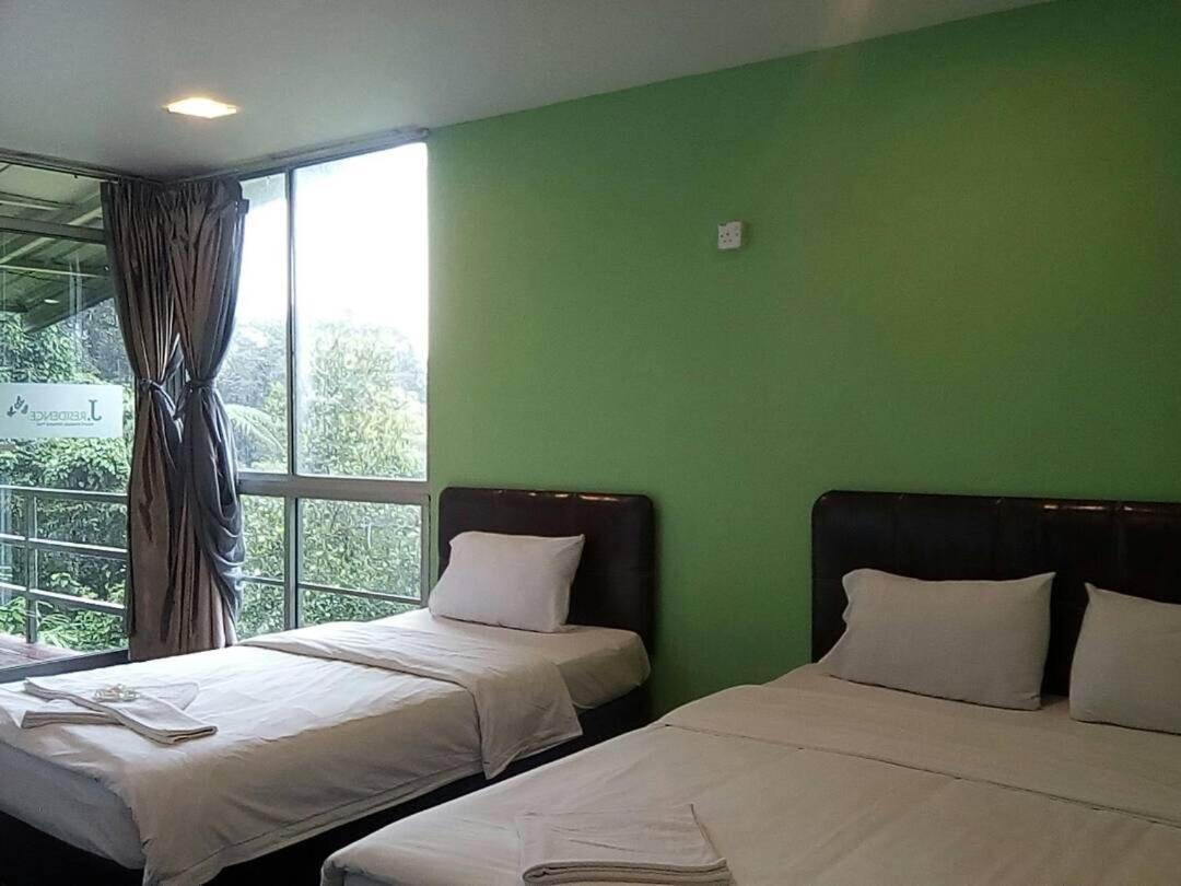 Kampong Kundassan J Residence מראה חיצוני תמונה
